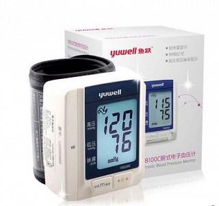鱼跃电子血压计手腕式YE8800C家用腕式 全自动加压精准测量血压仪